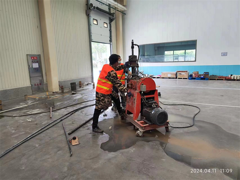 镇海厂房地面下沉塌陷注浆加固施工